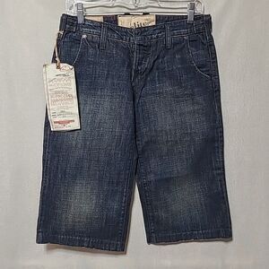 NWT Blue Cult Elite Bermuda Shorts Womens Size 25 Dark Wash Cotton